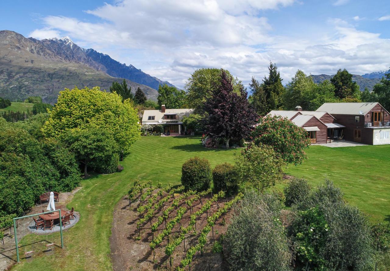 Manata Homestead & Lodge Квинстаун Экстерьер фото