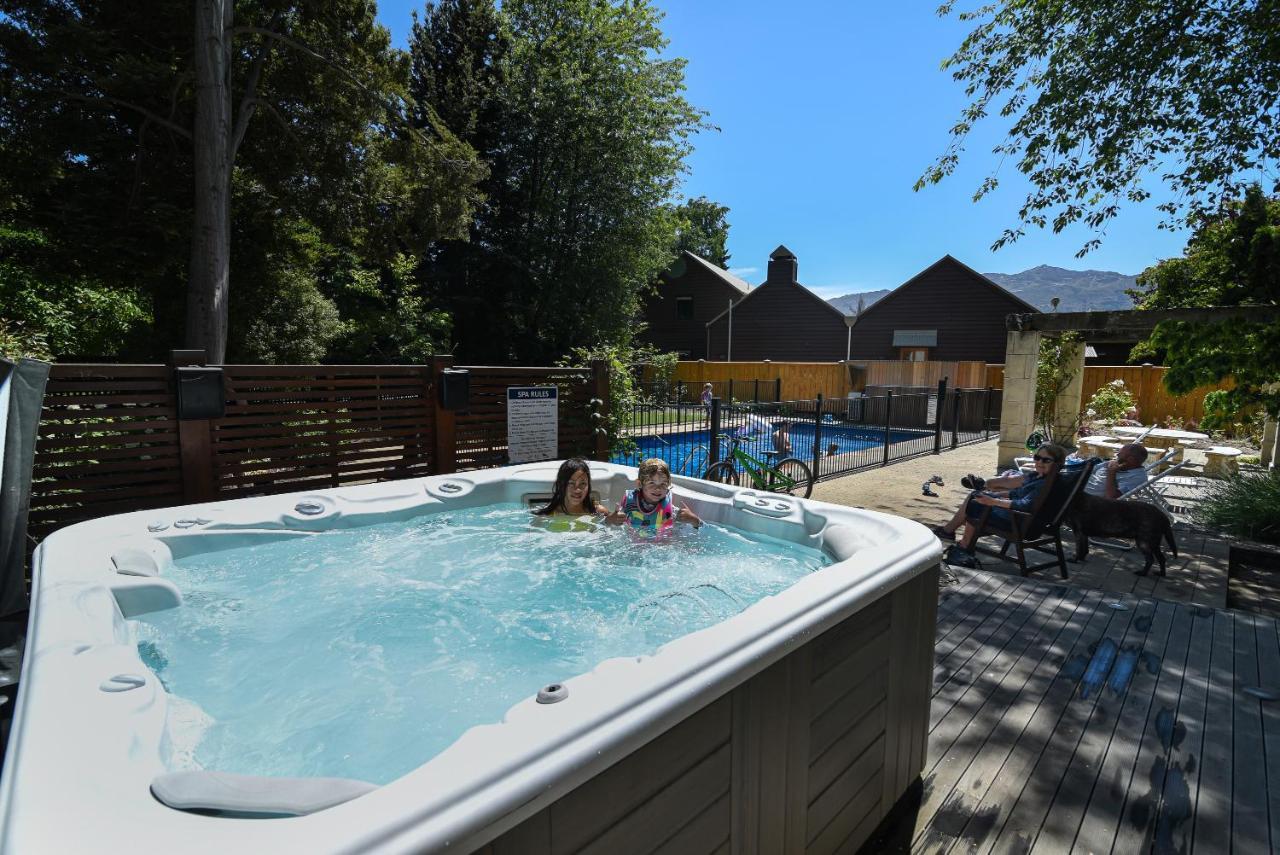 Manata Homestead & Lodge Квинстаун Экстерьер фото